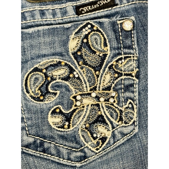 Miss Me Women's Capri Jeans Size 25 Medium Wash - Picture 5 of 13